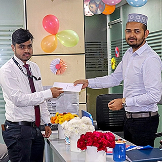 Color Clipping Employee taking awards