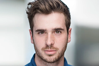 Flawless headshot photo retouching services with smooth skin, sparkling eyes, and natural professional polish | Color Clipping Ltd.